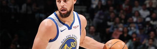 开云APP-突发膝盖不适 库里：如果一切顺利 我会争取明日背靠背出战