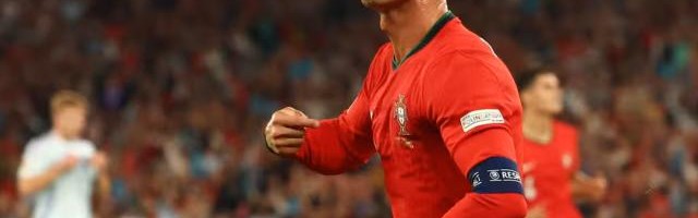 开云-C罗为何替补？马丁内斯：赛程太密集，要保护他