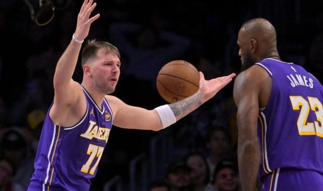 湖人配角团全面失准 三连败后仍将面对伤病梦魇