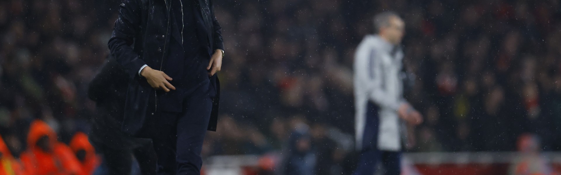 开云下载-失误送礼！电讯报：罗塞尼尔更喜欢约恩森，因为他出球比桑切斯好