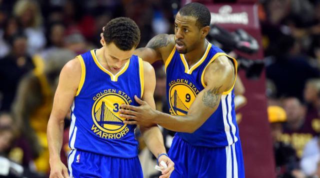 1655090617753038687.jpg andre-iguodala-stephen-curry-finals.jpg